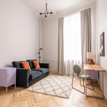 Sauna - 3 Separate Brs - Foosball - Old Town - By Innorental *