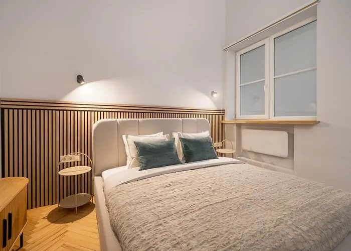 Apartment Sauna - 3 Separate Brs - Foosball - Old Town - By Innorental Riga