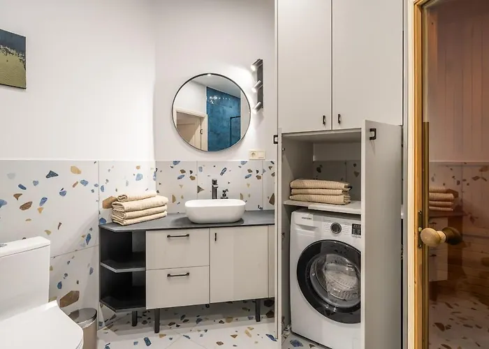 Sauna - 3 Separate Brs - Foosball - Old Town - By Innorental Apartment *