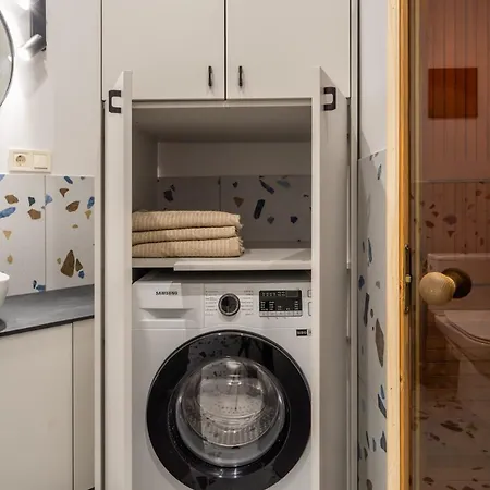 Sauna - 3 Separate Brs - Foosball - Old Town - By Innorental Apartman