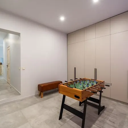 Sauna - 3 Separate Brs - Foosball - Old Town - By Innorental Riga